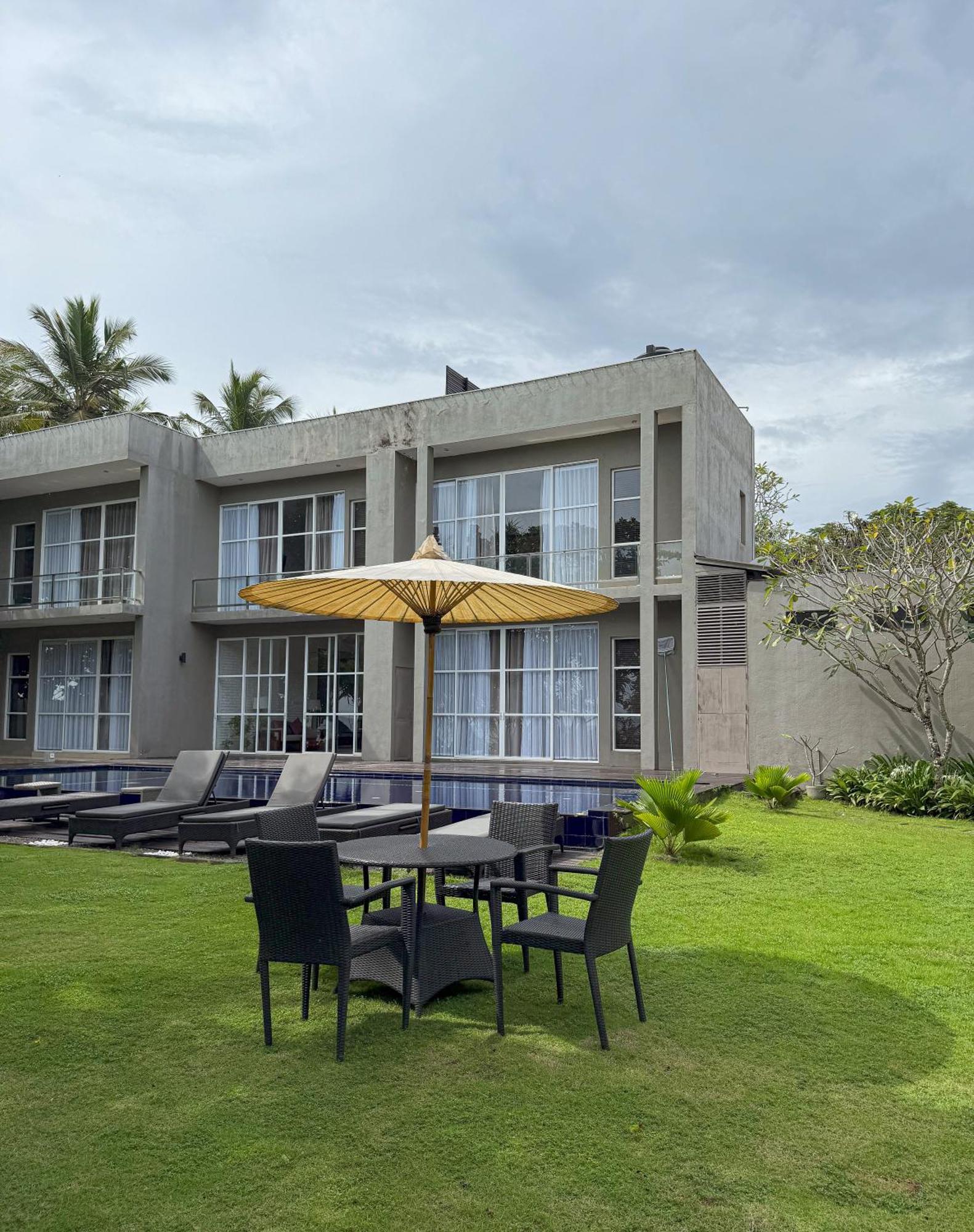 Villa Talay Talalla South Exterior photo